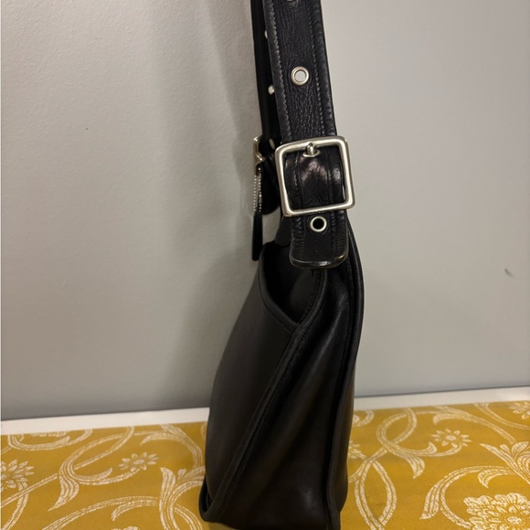 Coach Vintage Legacy Zip Bag Made in Costa Rica 1990s - Picture 4 of 10